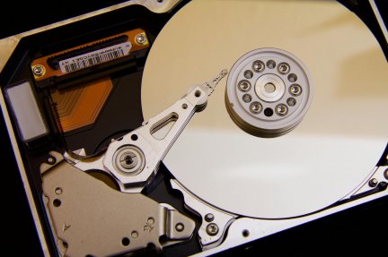 Zgarieturi pe discurile magnetice ale Hard Disk-ului
