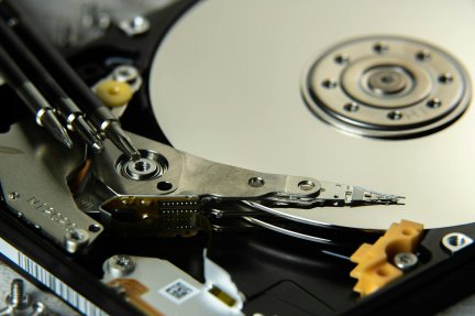 Blocarea capetelor pe suprafata magnetica a Hard Disk-ului